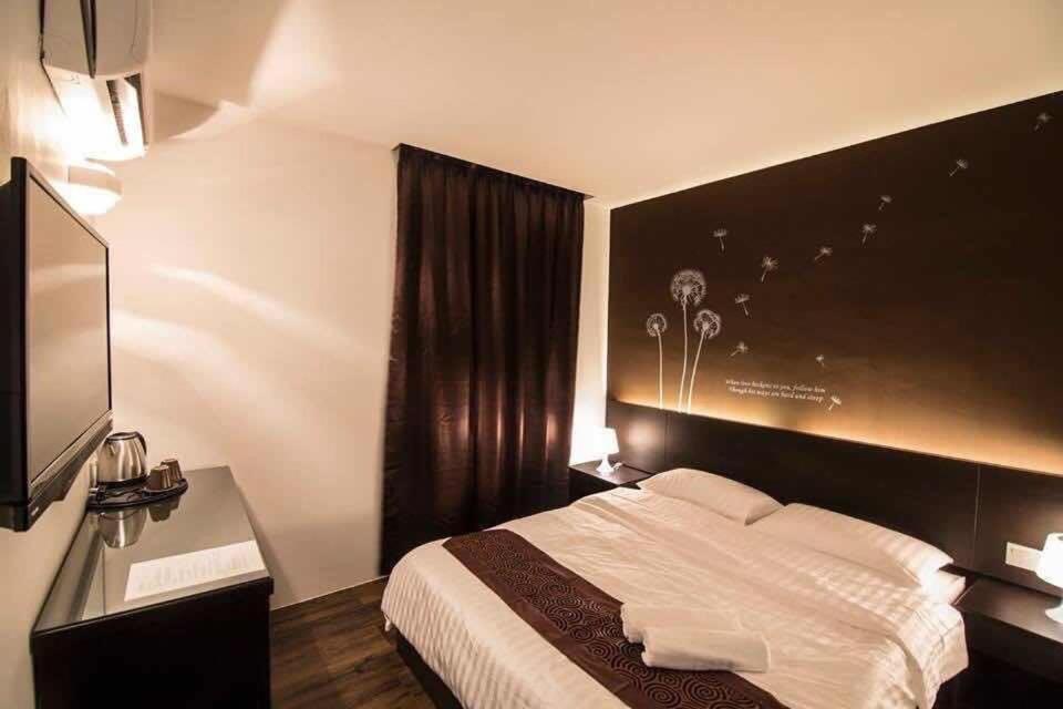 The Grace Hotel Muar Dış mekan fotoğraf